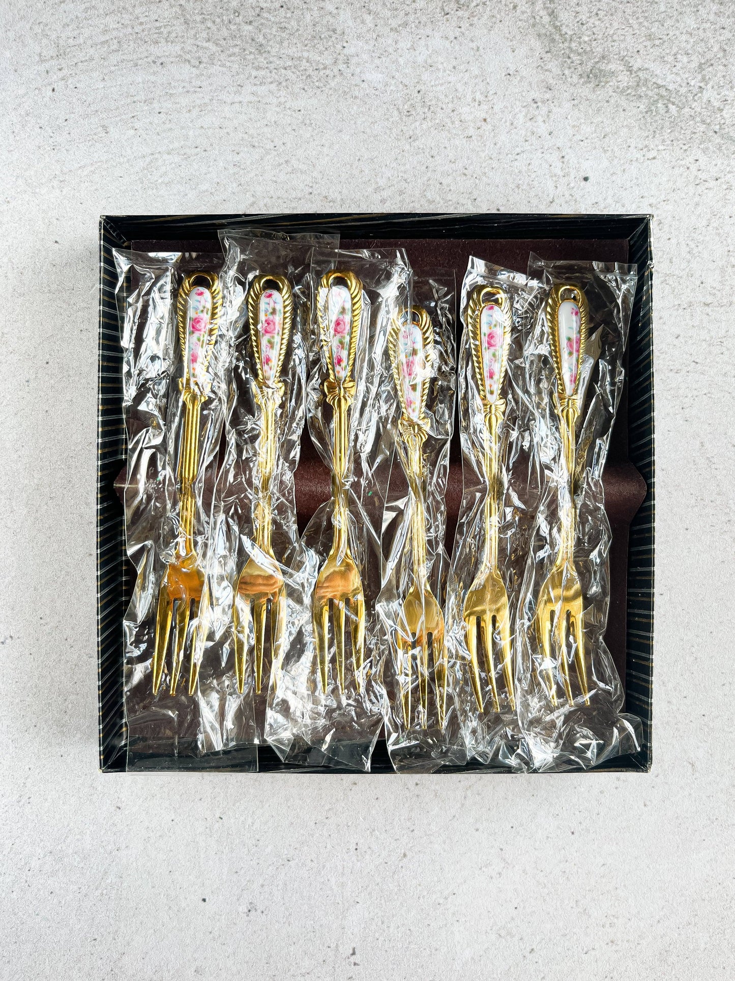 Greensons Set of 6 Boxed Gold-Plated Cake Forks - 'Bon Chic' Collection - SOSC Home