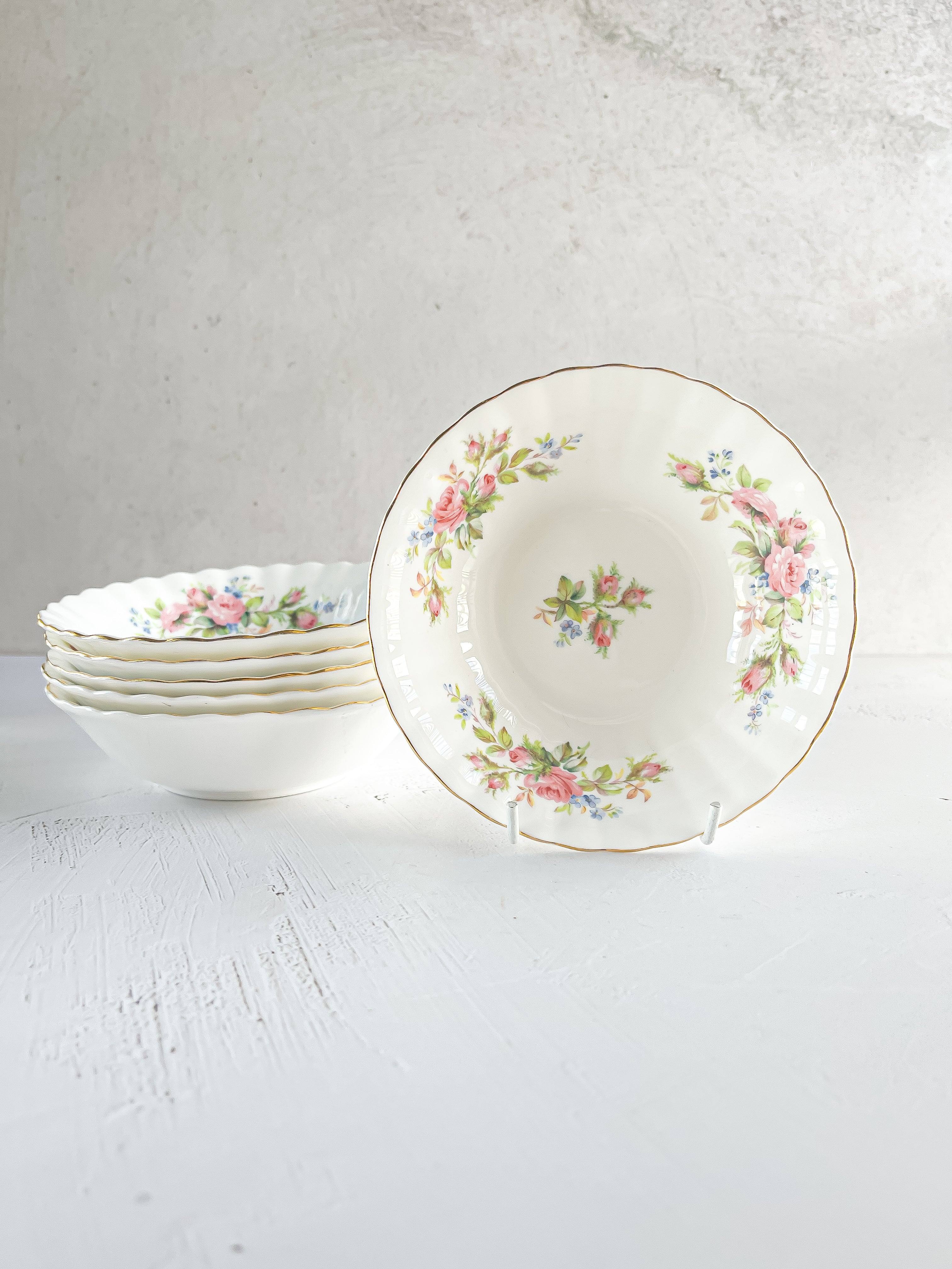 Royal Albert Dessert/Fruit Bowl Blooming Elegance 'Moss Rose