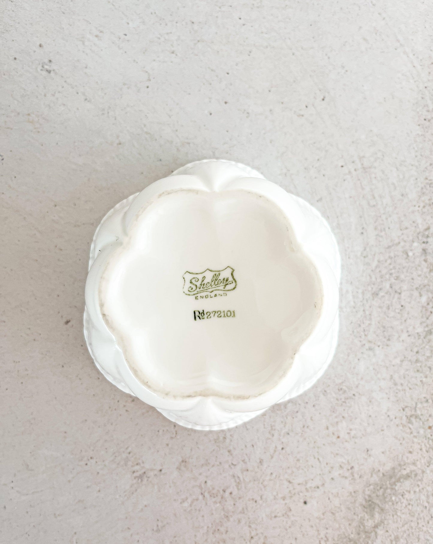 Shelley Fine Bone China Cranberry Bowl - Dainty White - SOSC Home