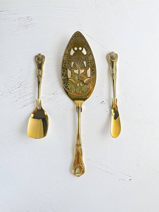 24 Carat Gold-Plated Serving Set with Cake Lifter, Jam Spoon, Butter Knife - 'Kings' Pattern - SOSC Home