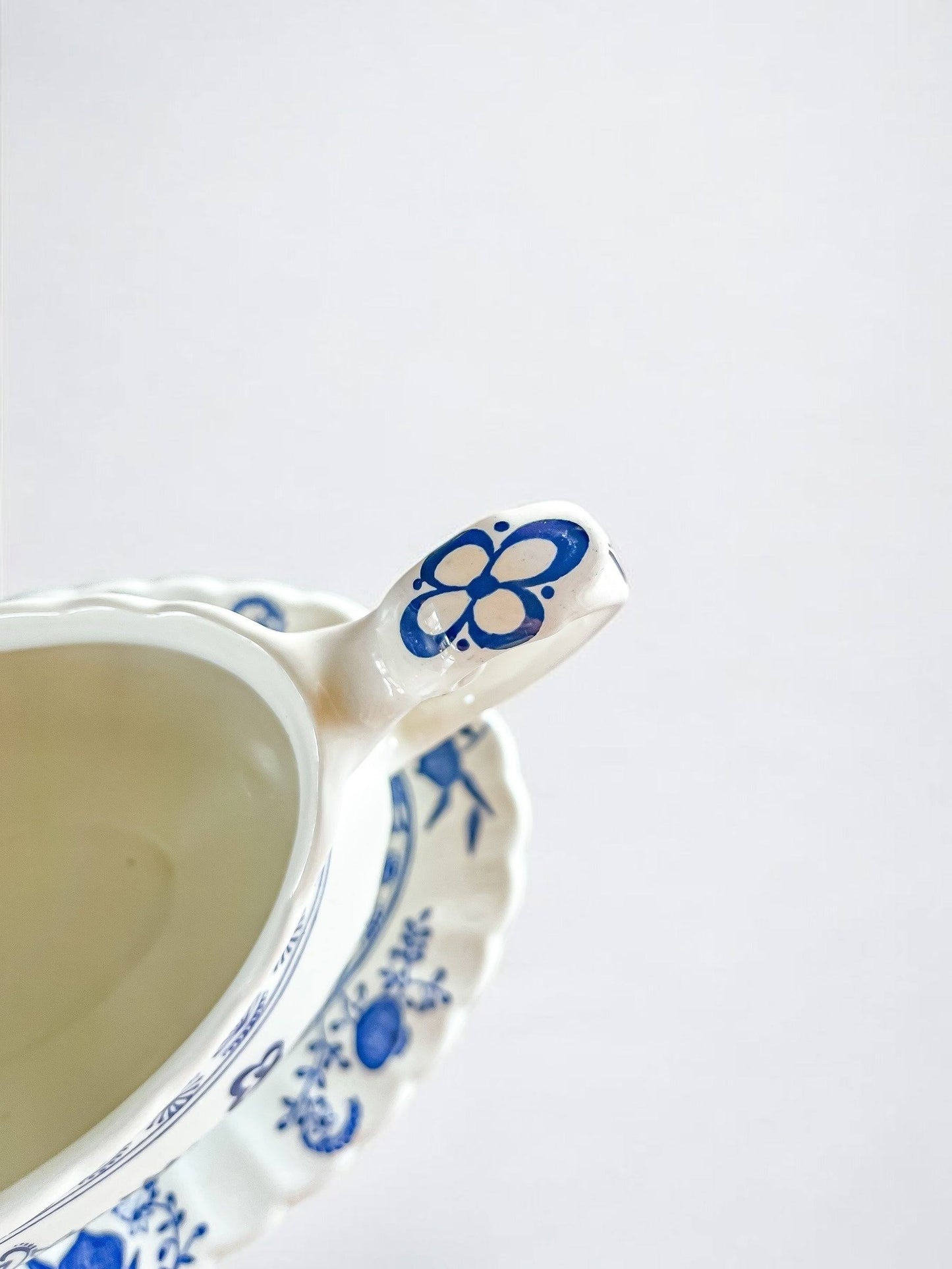 J & G Meakin Gravy Boat with Underplate | ‘Blue Nordic’ Collection - SOSC Home