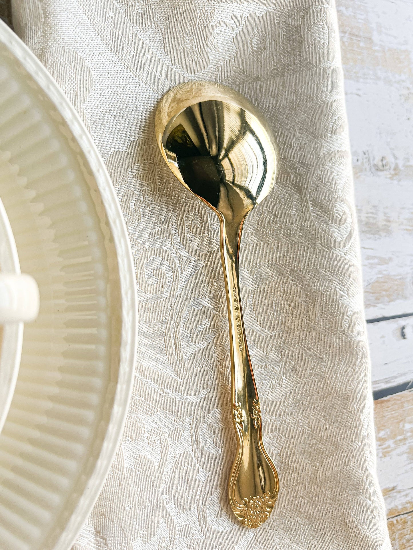 Oneida Gold-Plated Set of 6 Soup Spoons - 'Golden Malmaison' Pattern - SOSC Home