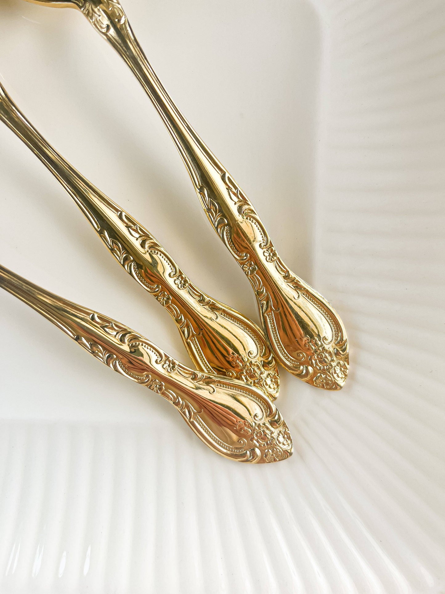 Oneida Place/Serving Spoon - 'Golden Malmaison' Pattern - SOSC Home