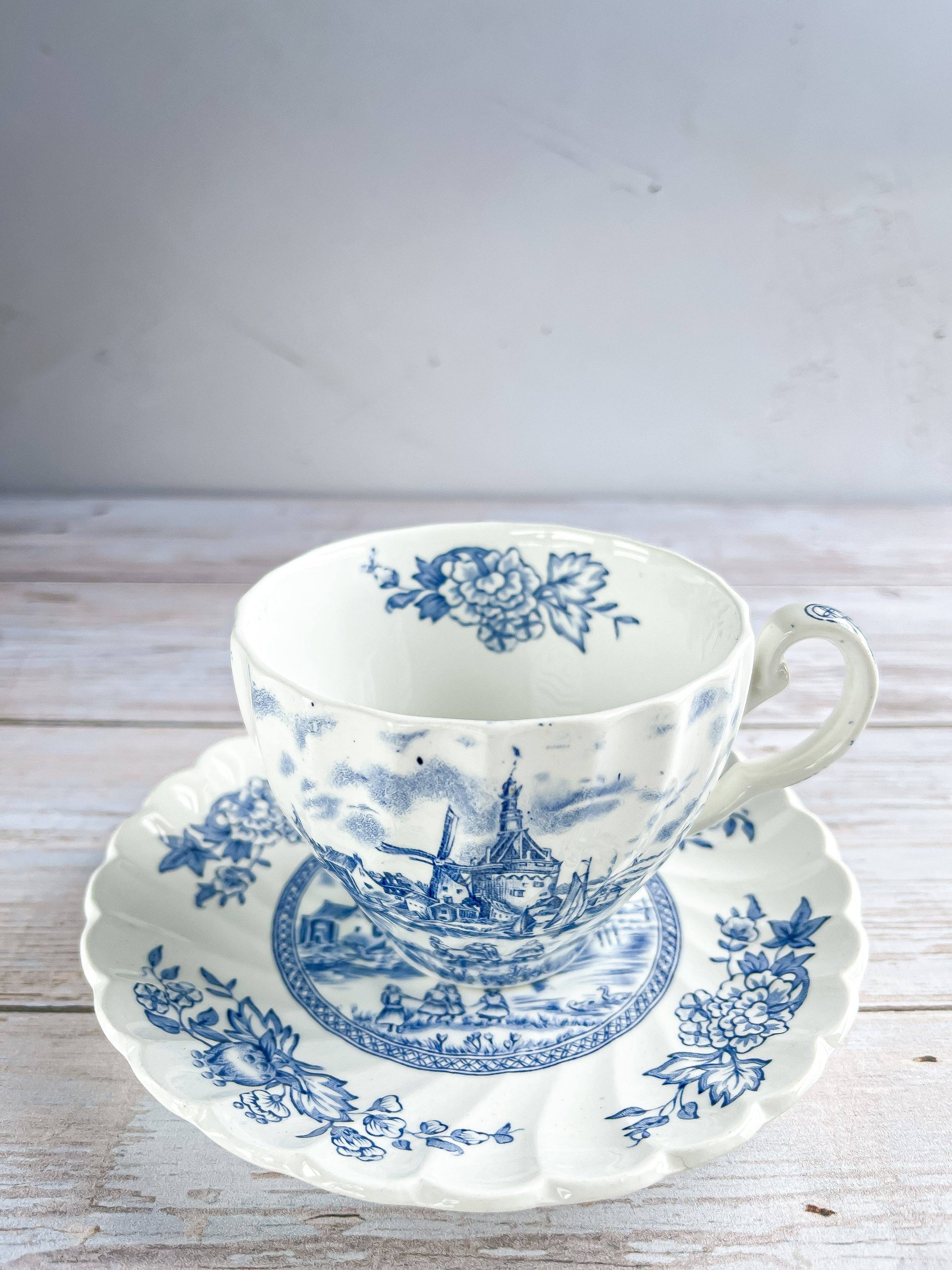 Johnson Bros Cup and Saucer Set - ‘Tulip Time’ in Blue Collection - SOSC Home