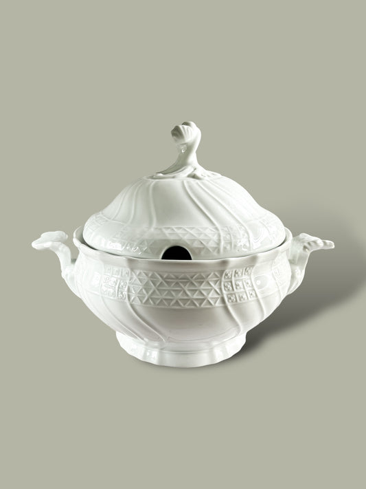Hutschenreuther Large Soup Tureen & Lid - ‘Dresden’ Collection in All White