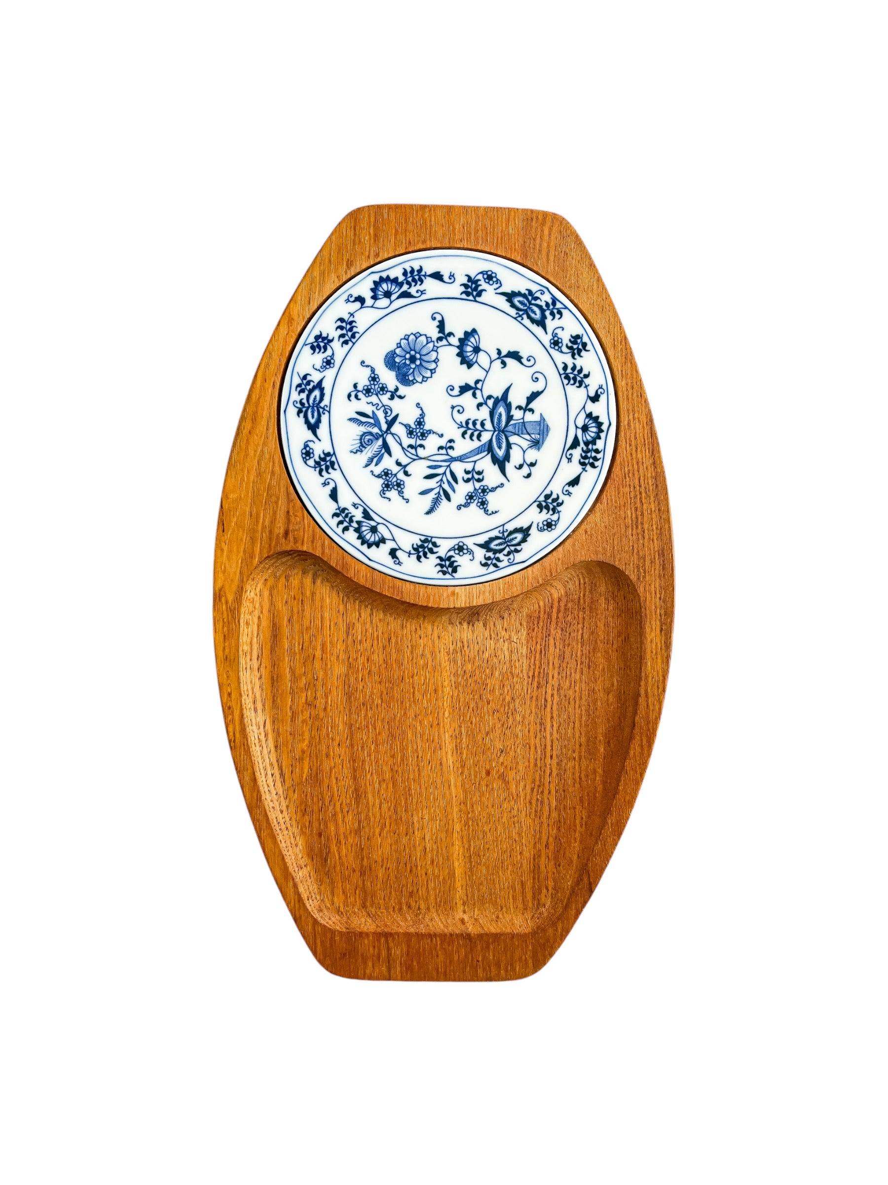 Blue Danube Oblong Wooden Cheese Board with Tile - 'Blue Onion' Collection - SOSC Home