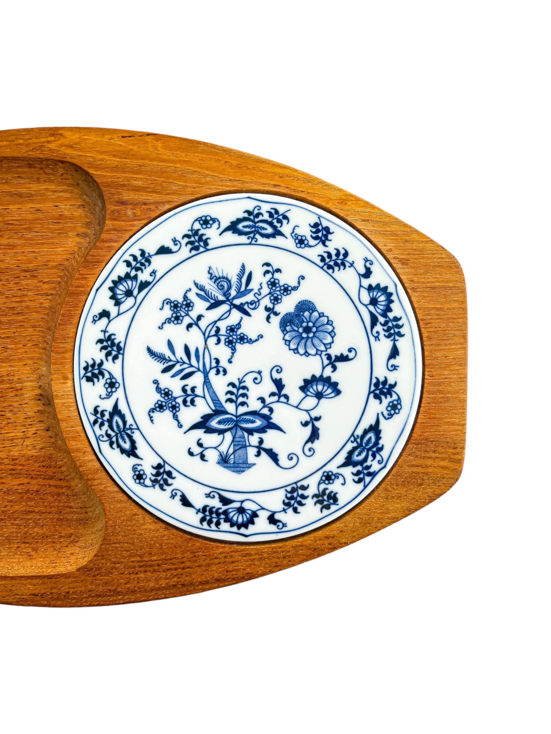 Blue Danube Oblong Wooden Cheese Board with Tile - 'Blue Onion' Collection - SOSC Home