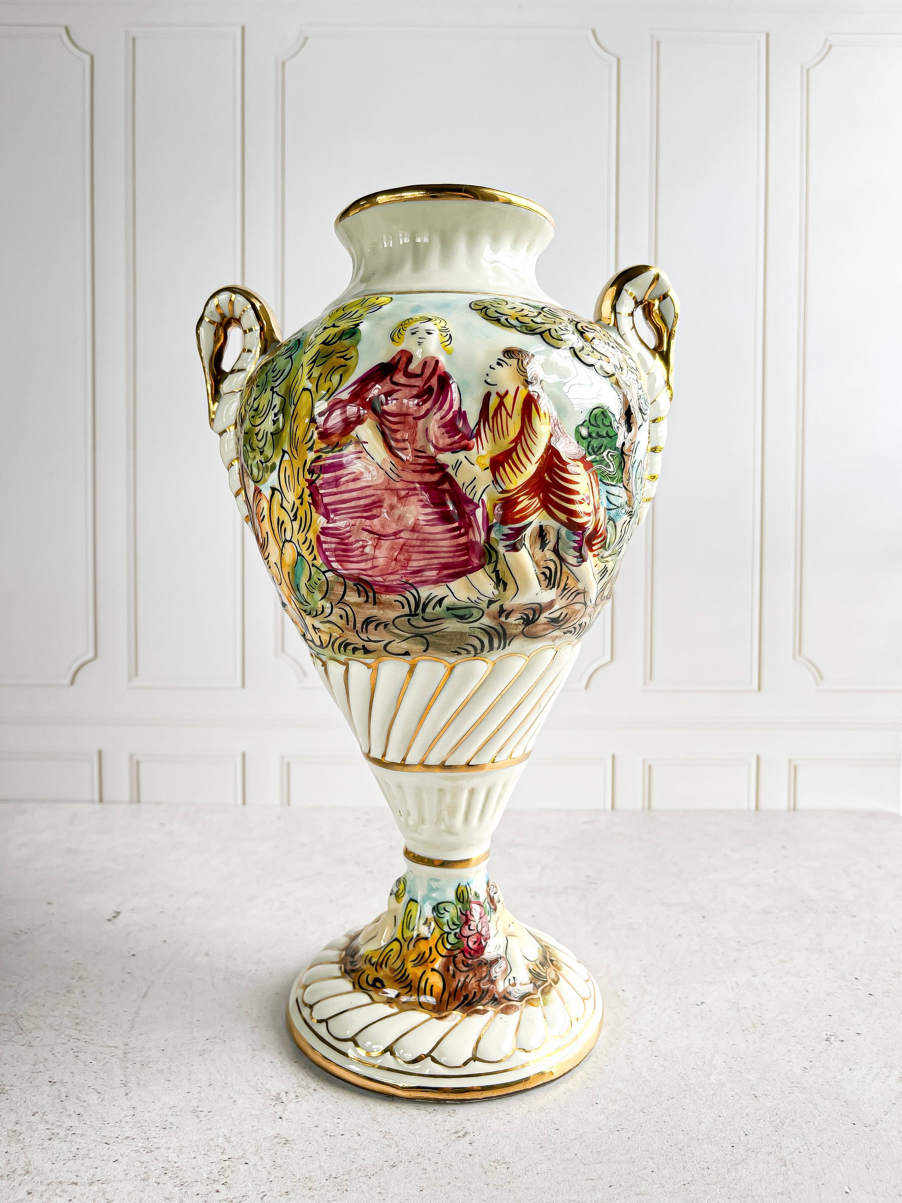 Capodimonte high quality Vase