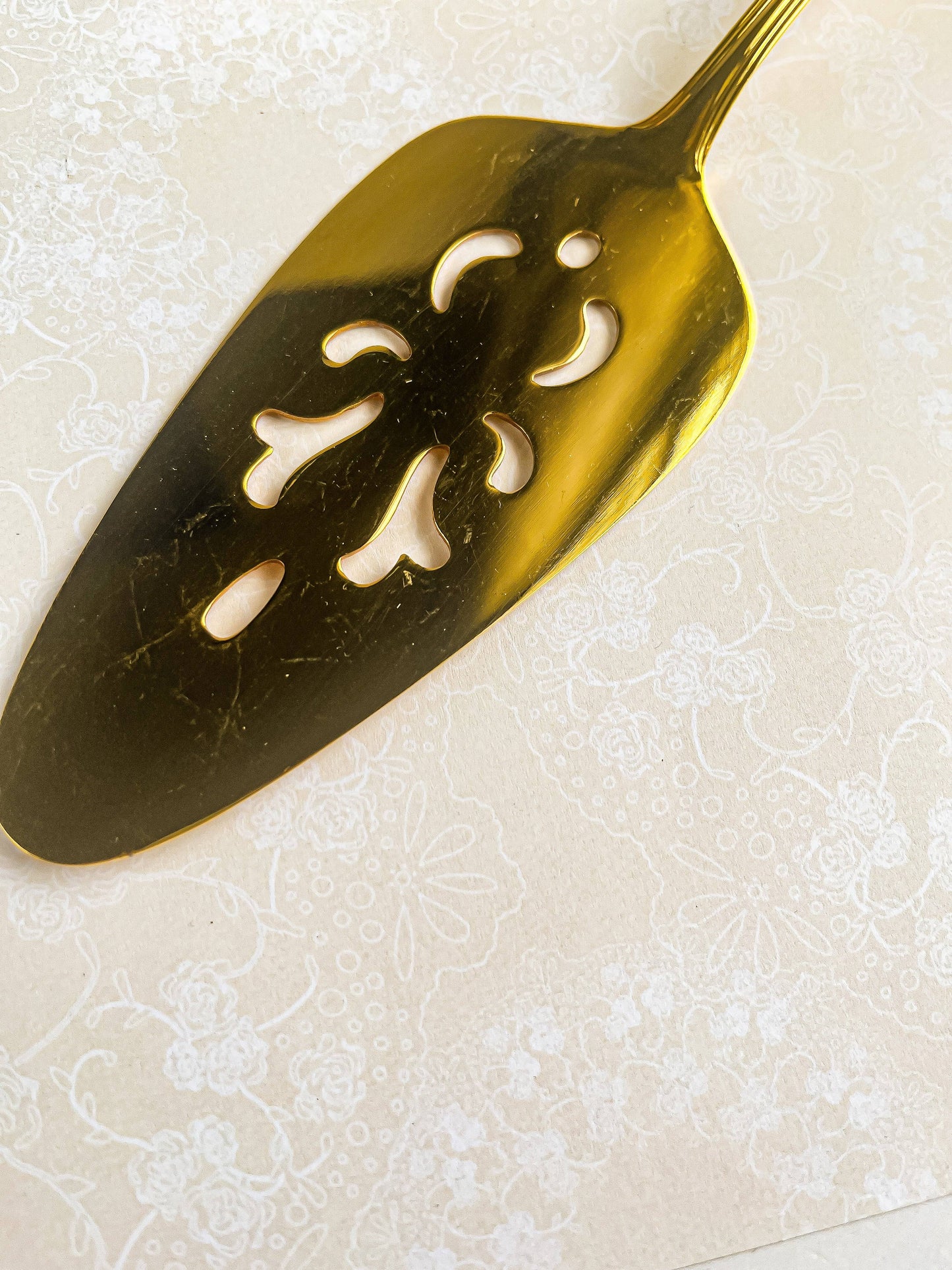 Eetrite Boxed Cake Server | 'Flair' Pattern - SOSC Home