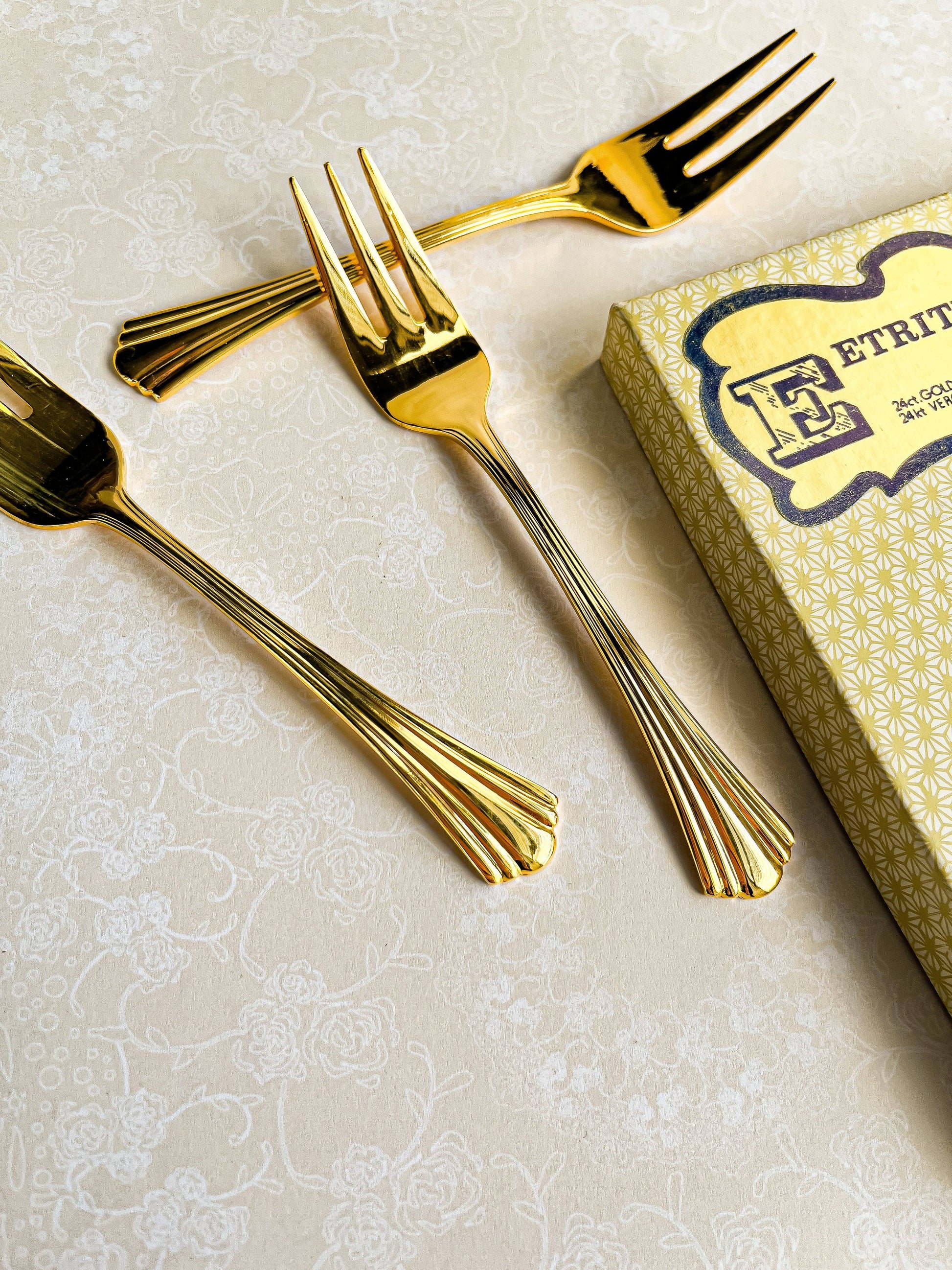 Eetrite Set of 6 Boxed Cake Forks | 'Flair' Pattern - SOSC Home