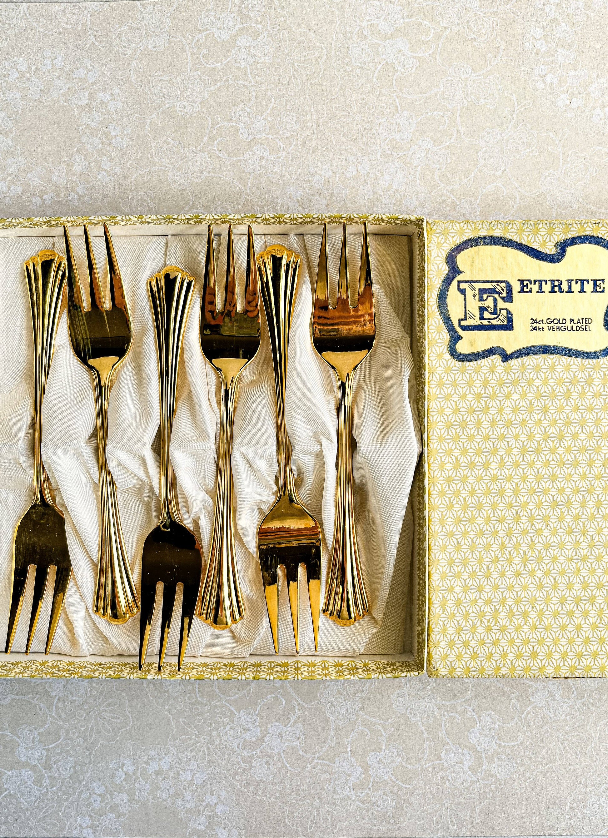 Eetrite Set of 6 Boxed Cake Forks | 'Flair' Pattern - SOSC Home