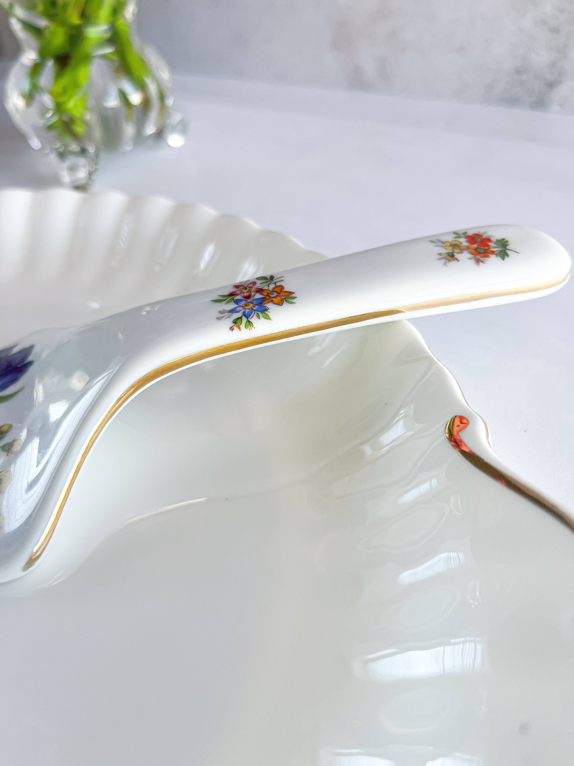 Elegant Dresden Porcelain Cake Lifter with Floral Motif - SOSC Home