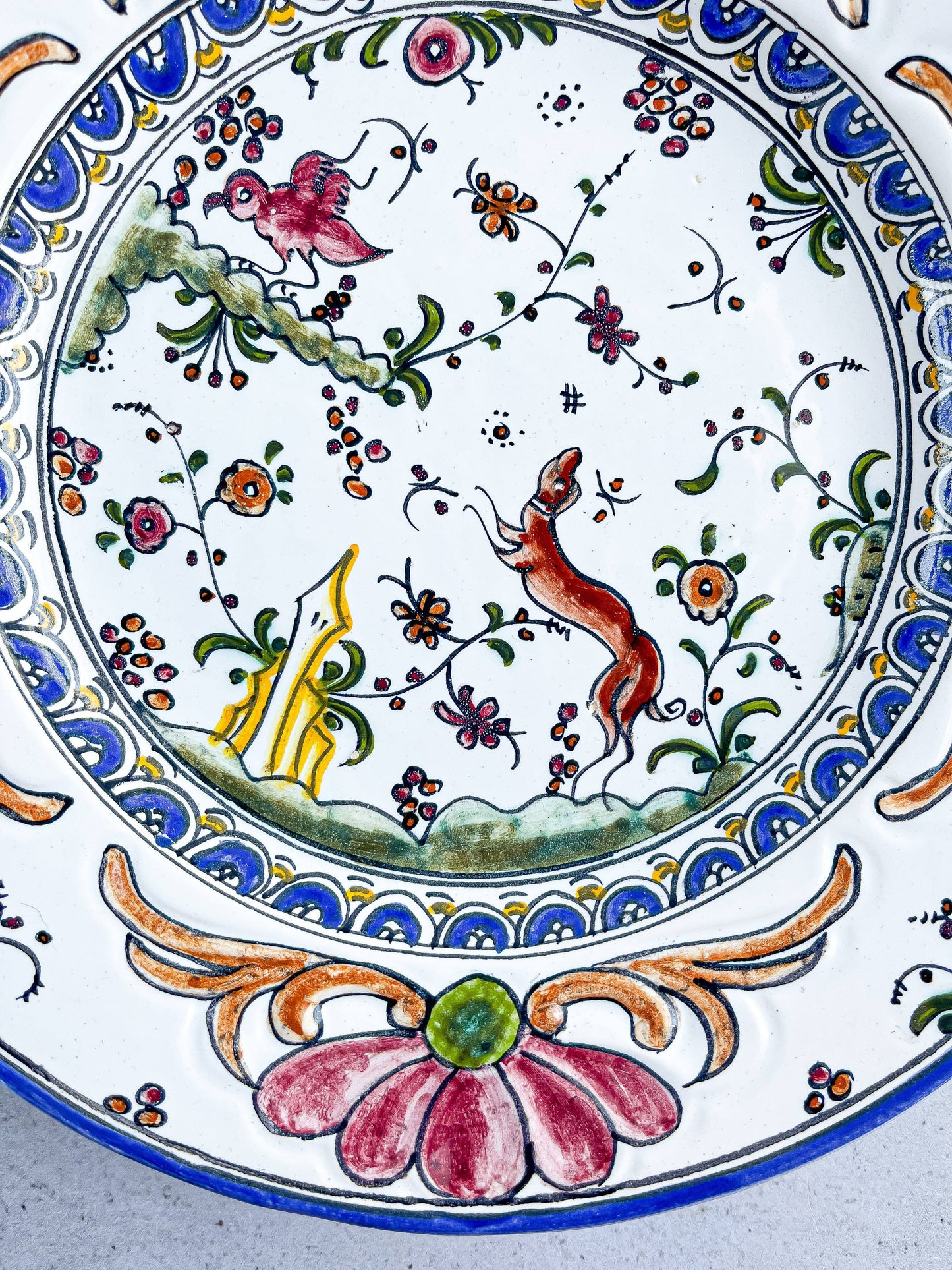 Estrela de Conimbriga Hand-Painted Decorative Plate – ‘17th Century’ Collection