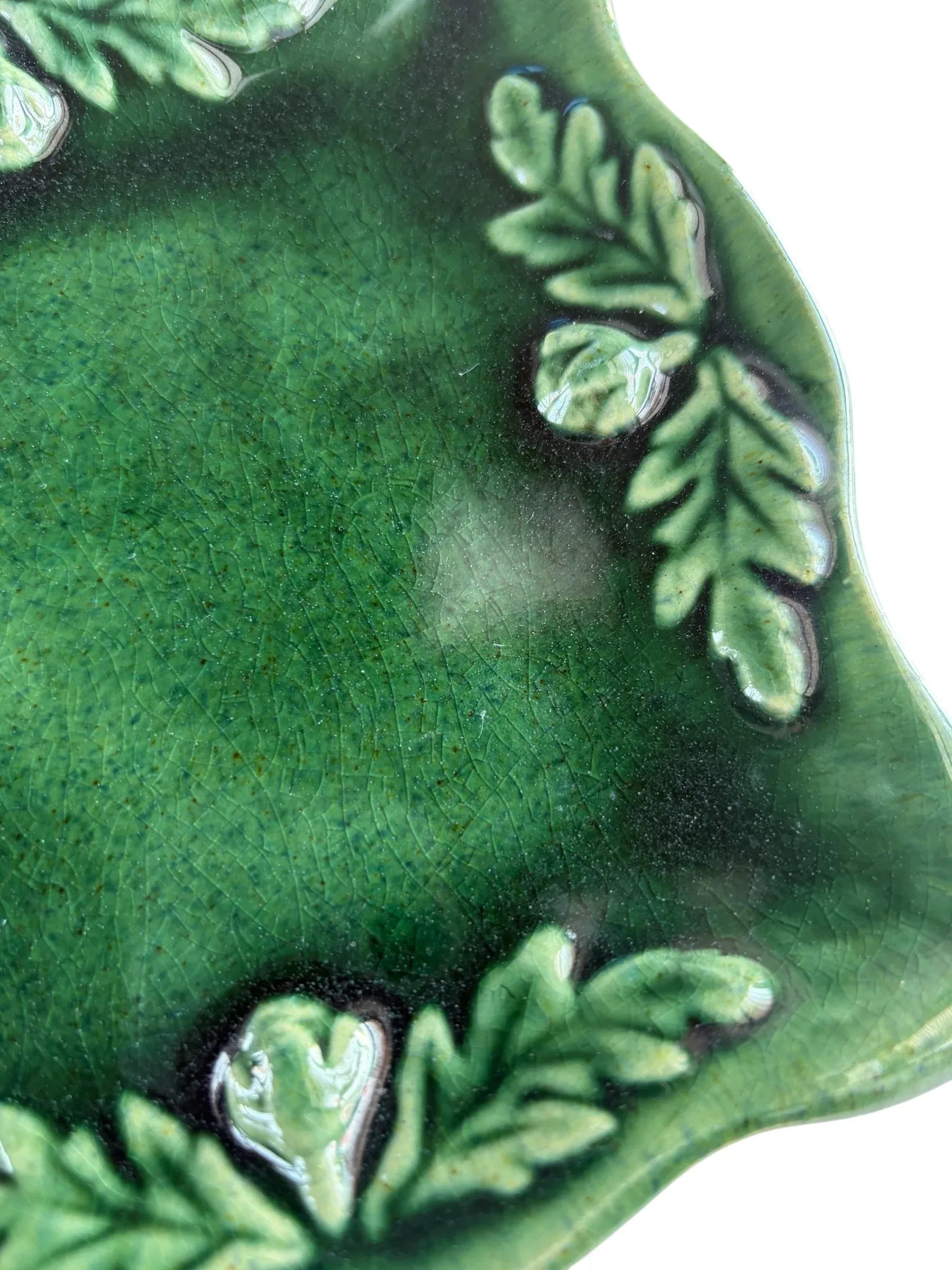 Green Majolica-Style Square Plate | Acanthus Bud Relief - SOSC Home