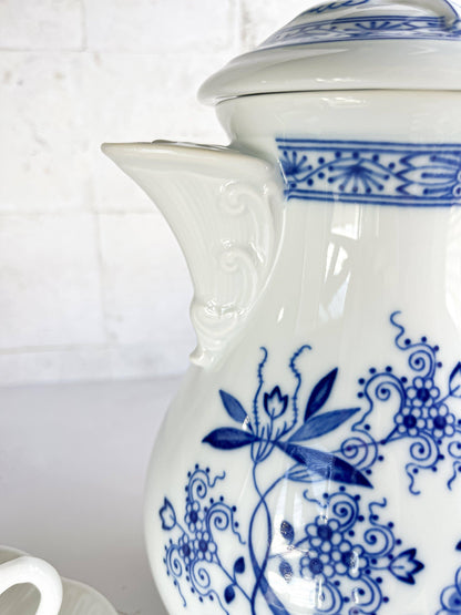 Hutschenreuther Large Coffee Pot - Blue Onion (Blau Zwiebelmuster) Design - SOSC Home