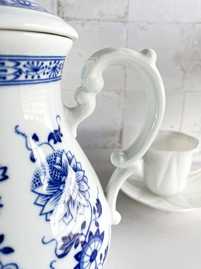 Hutschenreuther Large Coffee Pot - Blue Onion (Blau Zwiebelmuster) Design - SOSC Home