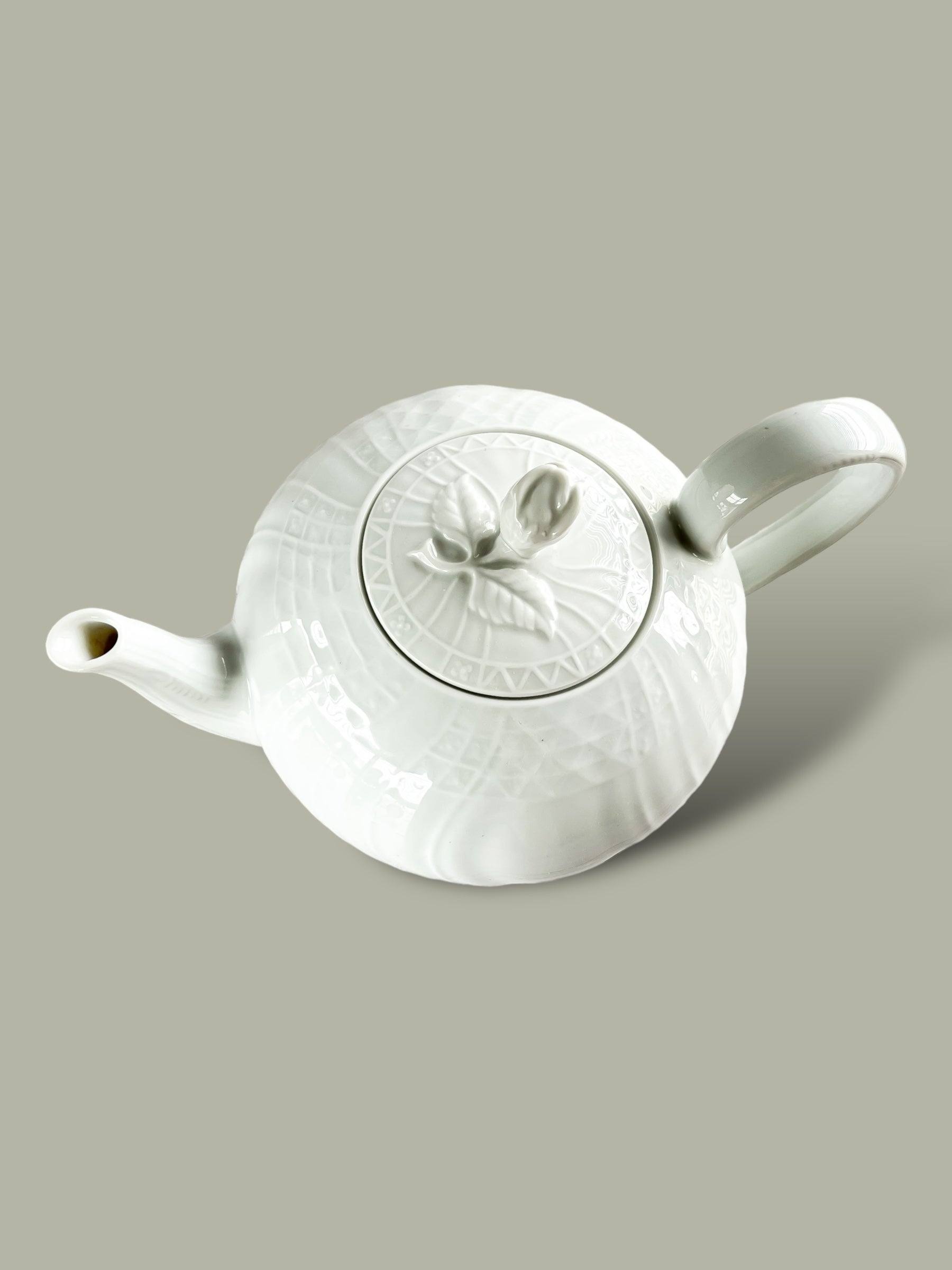 Hutschenreuther Teapot - ‘Dresden’ Collection in All White - SOSC Home