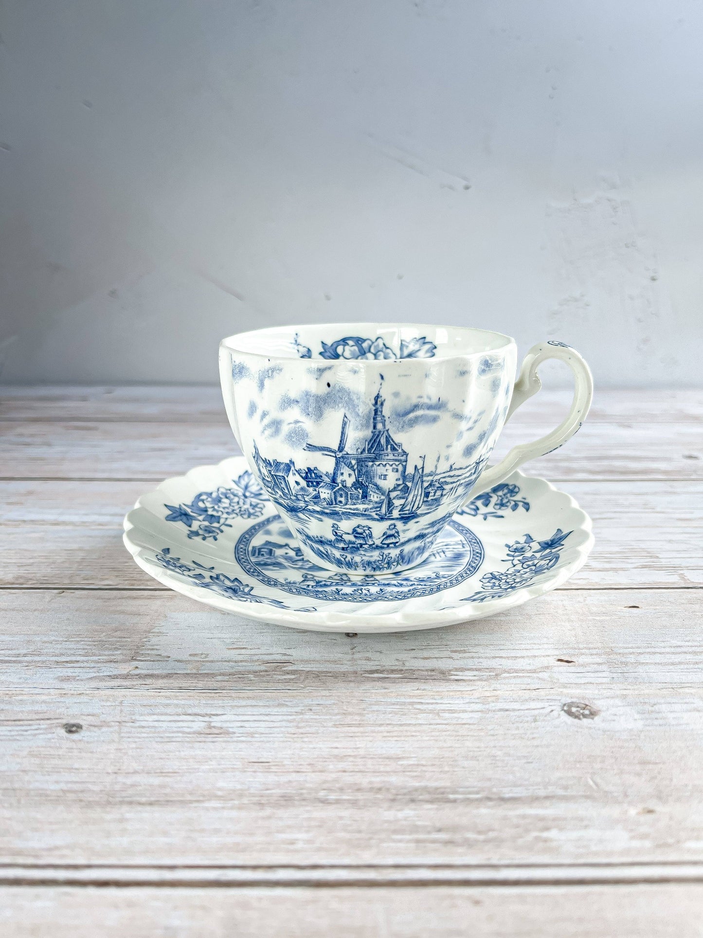 Johnson Bros Cup and Saucer Set - ‘Tulip Time’ in Blue Collection - SOSC Home