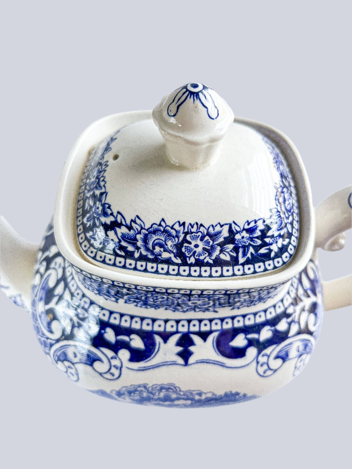 Myott 'Old English' Teapot - ‘Cambridge’ Design