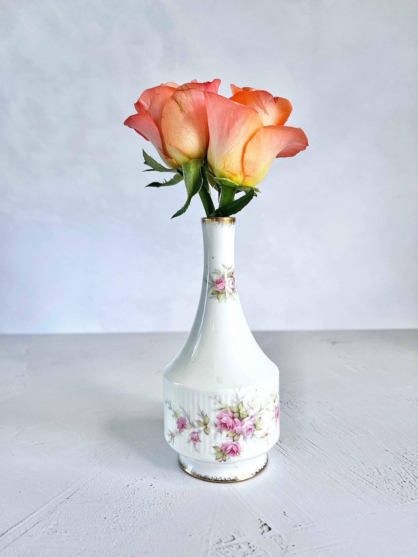Paragon Bud Vase - Victoriana Rose - SOSC Home