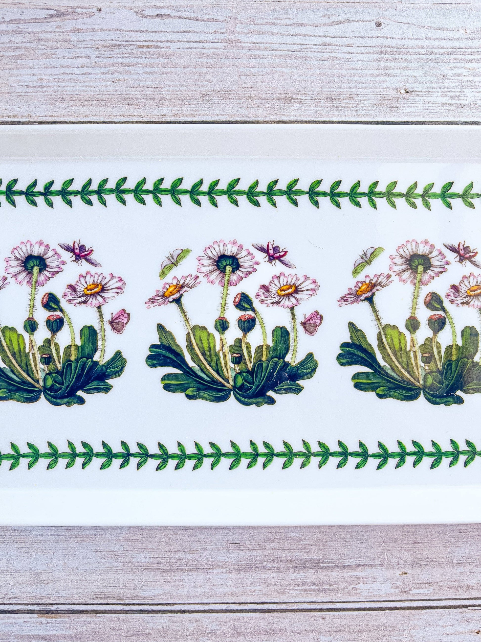 Portmeirion Botanic Garden 39cm Oblong Melamine Tray – 'Daisy' Pattern - SOSC Home