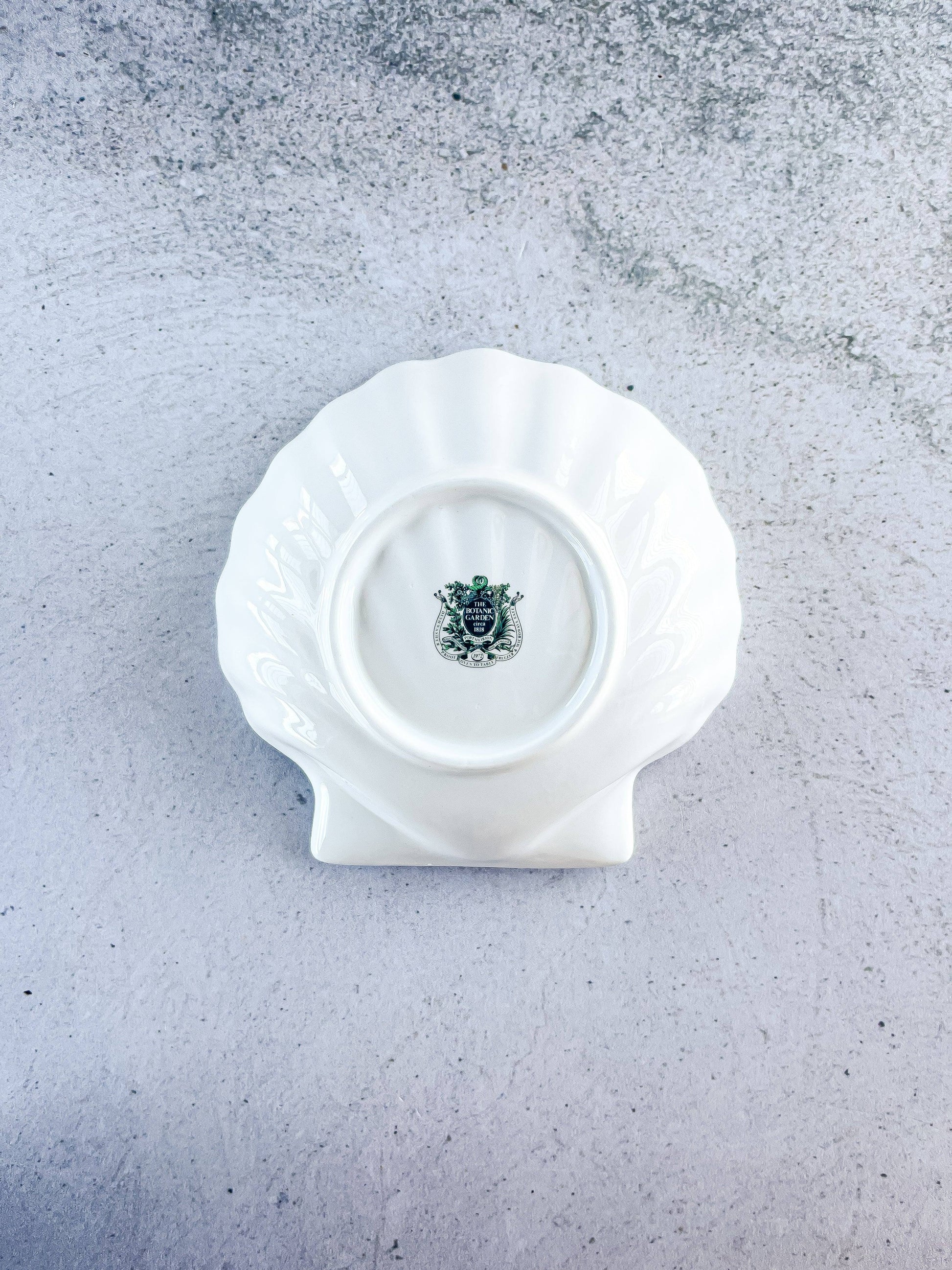 Portmeirion Botanic Garden Shell-Shaped Dish - ‘Cyclamen’ Design - SOSC Home