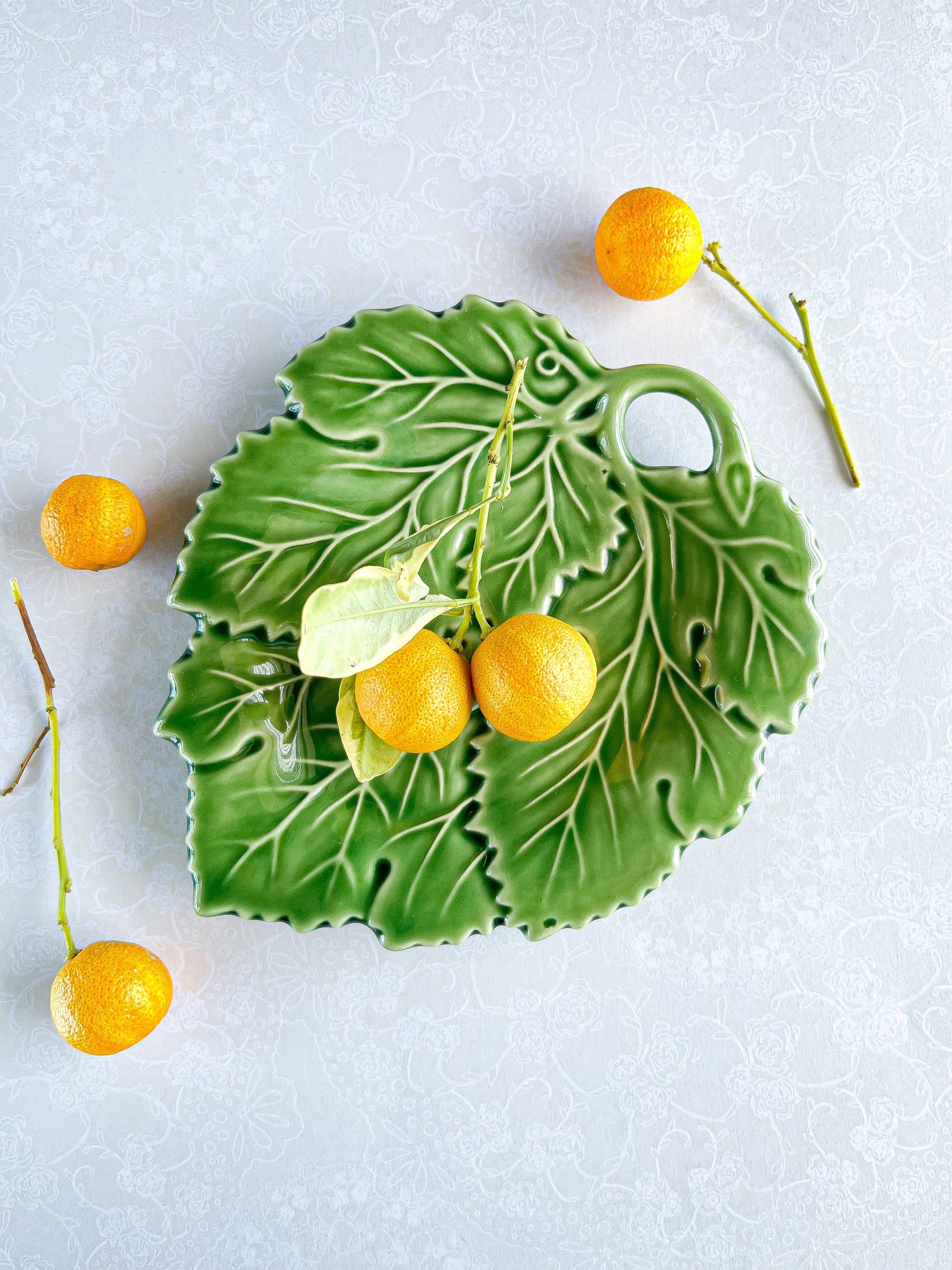 Portuguese Green Majolica Leaf All-Purpose Dish – MMA-UPM Collaboration - SOSC Home