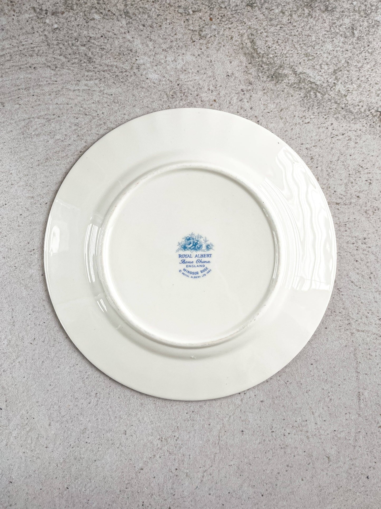 Royal Albert Bread and Butter Plate - ‘Windsor Rose’ Collection - SOSC Home