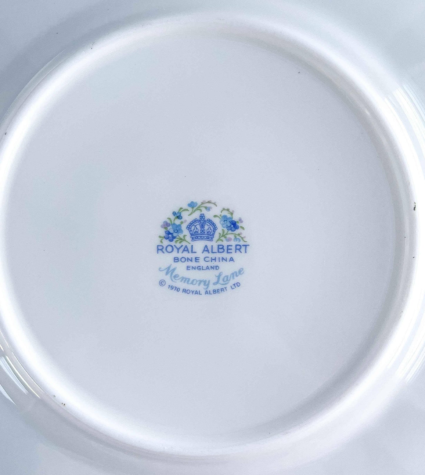 Royal Albert Handled Cake Plate - Memory Lane - SOSC Home