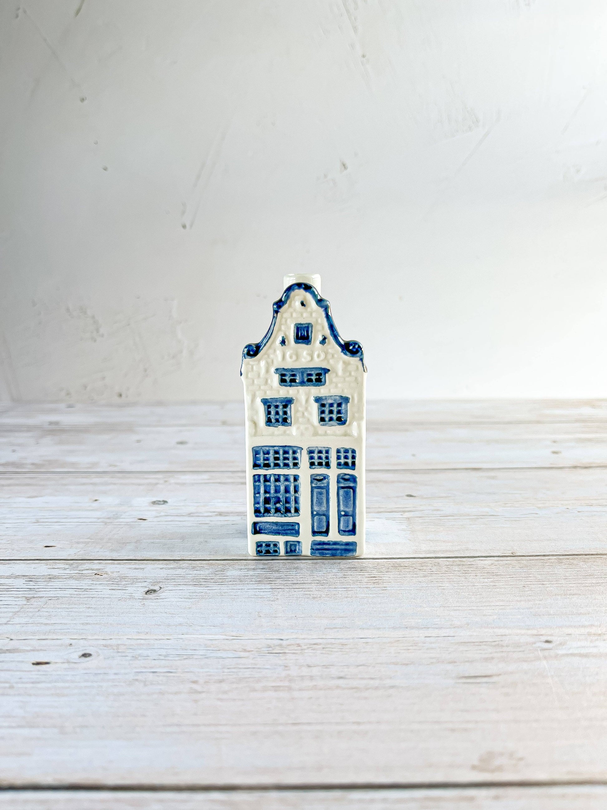 Rynbende KLM House Number 12 - SOSC Home