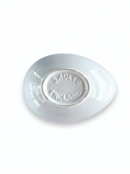 Sadler Festive Holiday Egg Box with Lid – Red Poinsettia & Holly Design - SOSC Home