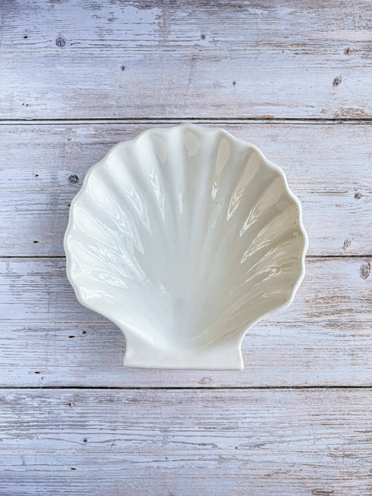 Shell-Shaped Ceramic Dish | White Glaze - SOSC Home