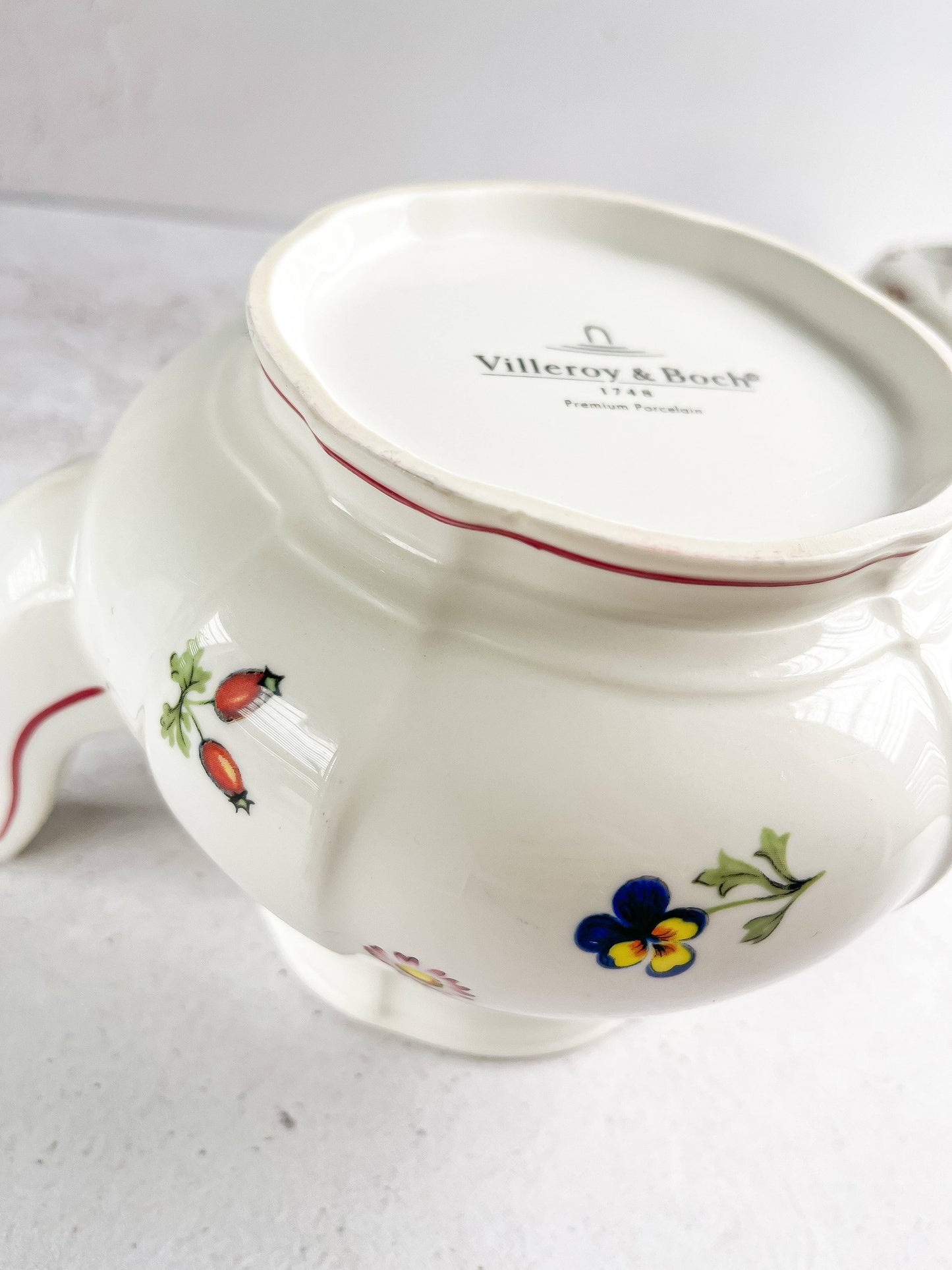 Villeroy & Boch 1L Teapot – ‘Petite Fleur’ Collection - SOSC Home