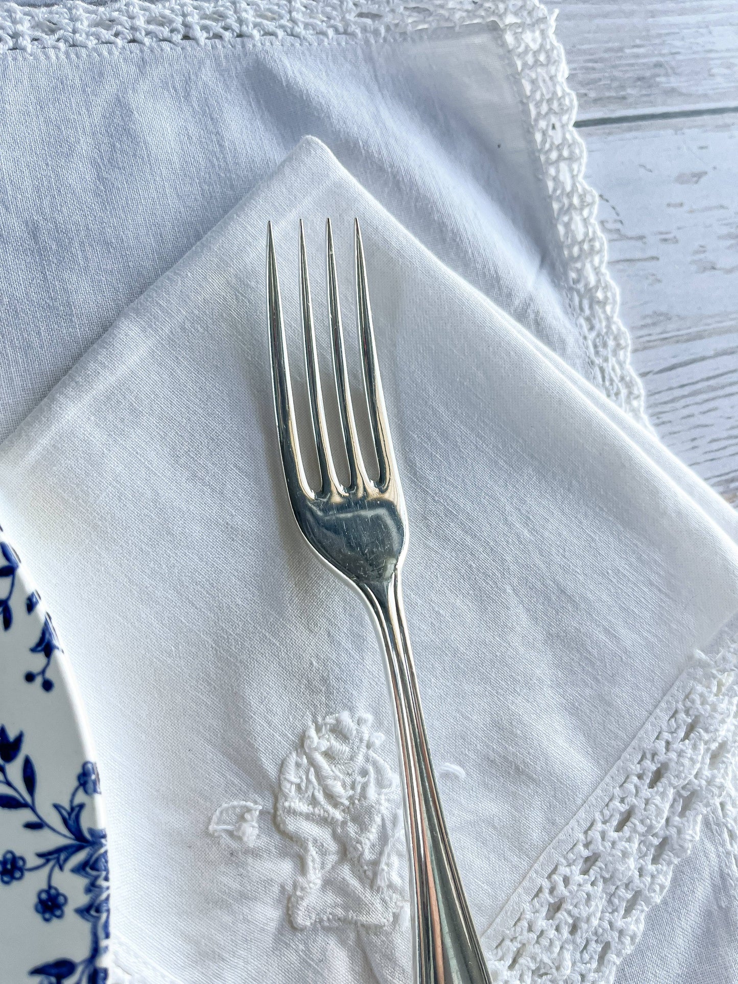 Viners of Sheffield Luncheon Fork - Outlined Pattern - SOSC Home