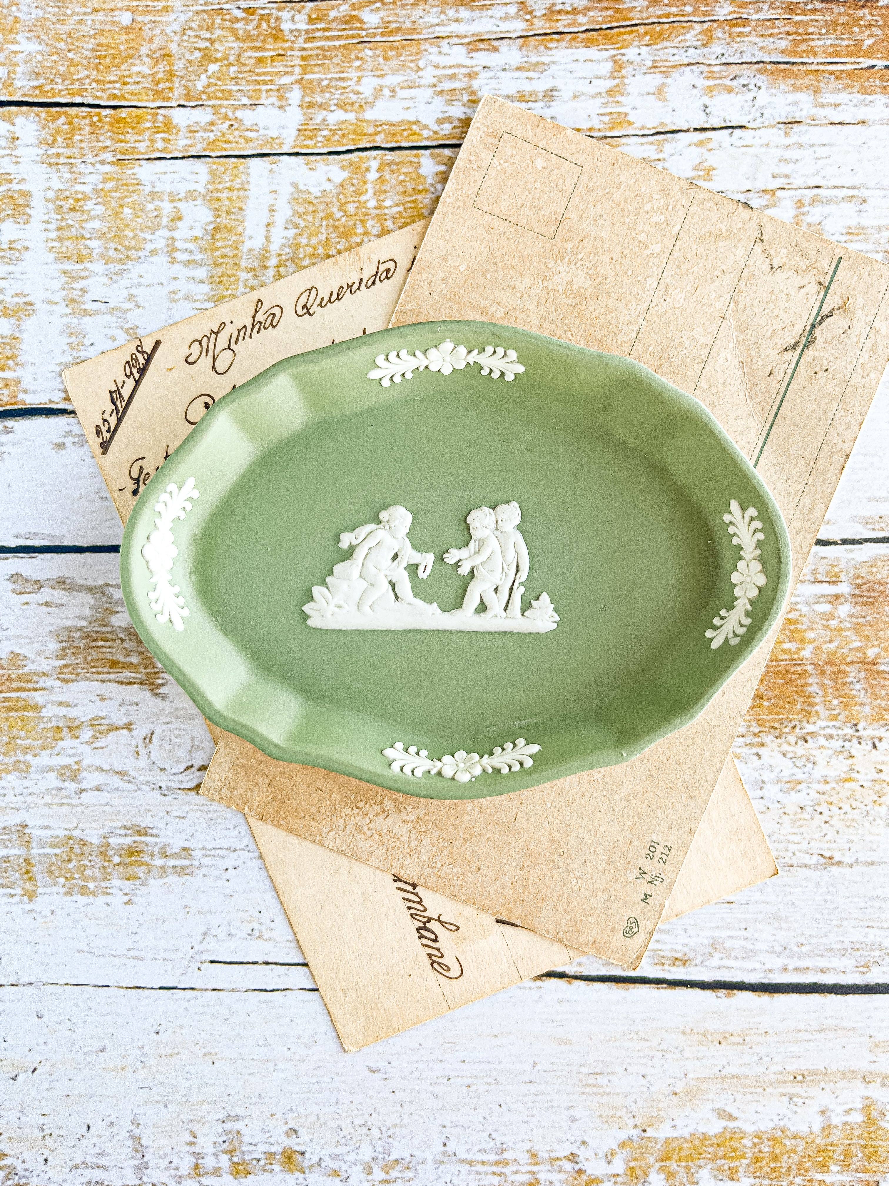 wedgwood-celadon-green-