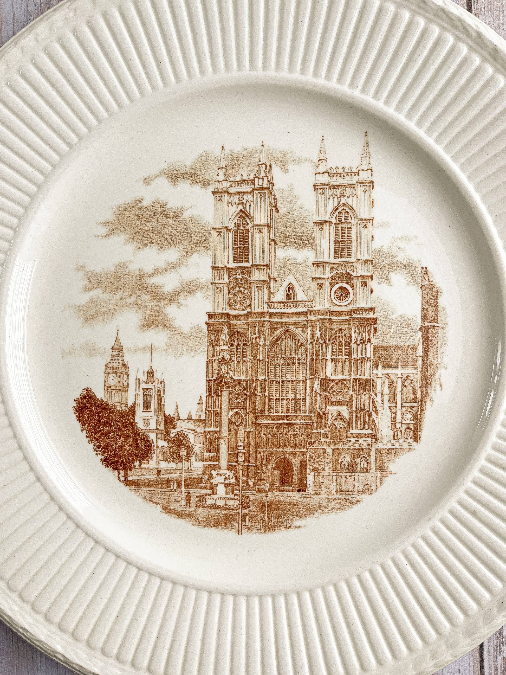 Wedgwood Dinner Plate Old London Views Collection - ‘Westminster Abbey’ Design - SOSC Home